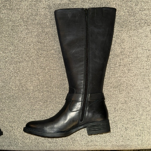 Born Saddler Boots NWT - Picture 6 of 8